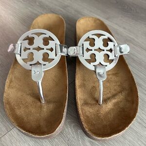 TORY BURCH Metallic Slide Stylish Silver Sandals NEW